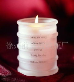 匠心獨具 紅藍黃透明玻璃花瓶與工藝瓶全解析，附白酒瓶選購指南